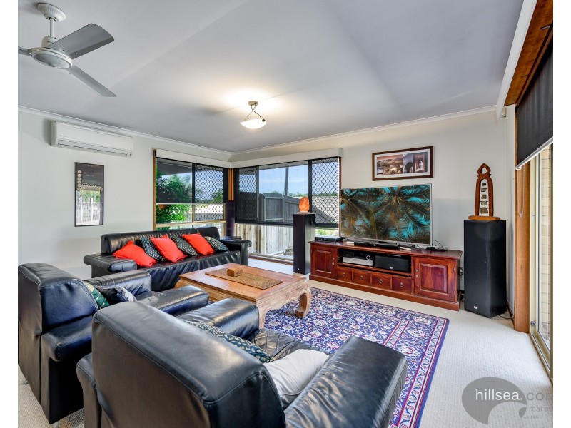 8 Otford Place, Helensvale QLD 4212