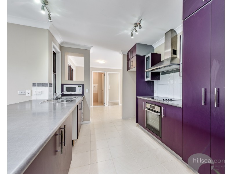 22 Lismore Drive, Helensvale QLD 4212