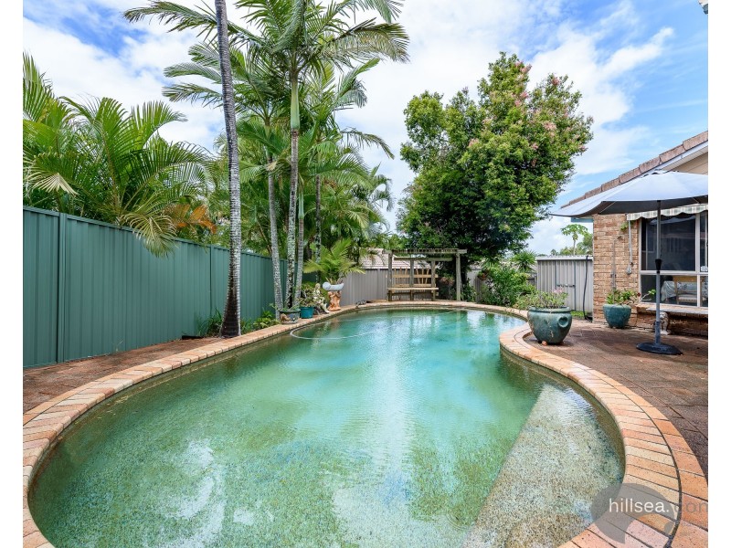 11 Adaminaby Drive, Helensvale QLD 4212