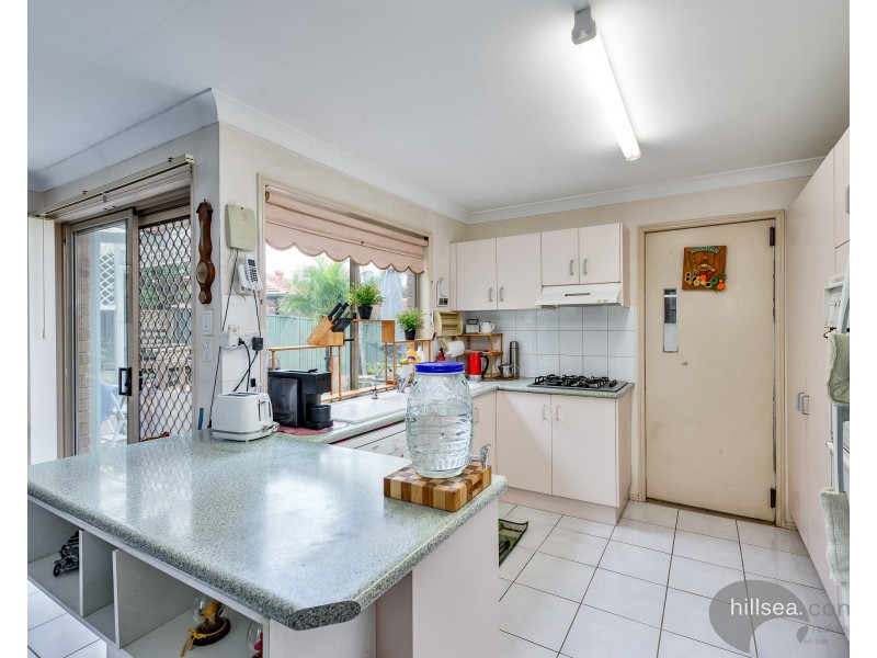 11 Adaminaby Drive, Helensvale QLD 4212