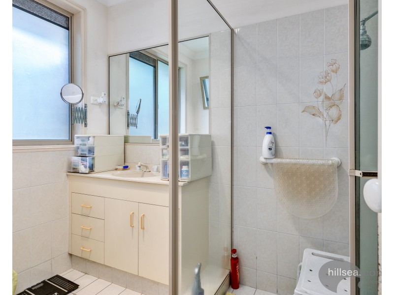 11 Adaminaby Drive, Helensvale QLD 4212