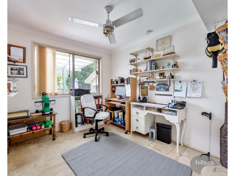 11 Adaminaby Drive, Helensvale QLD 4212