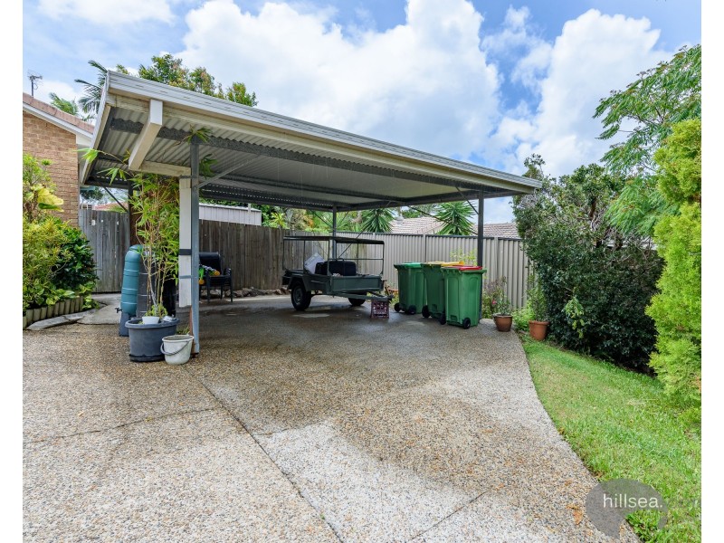 11 Adaminaby Drive, Helensvale QLD 4212