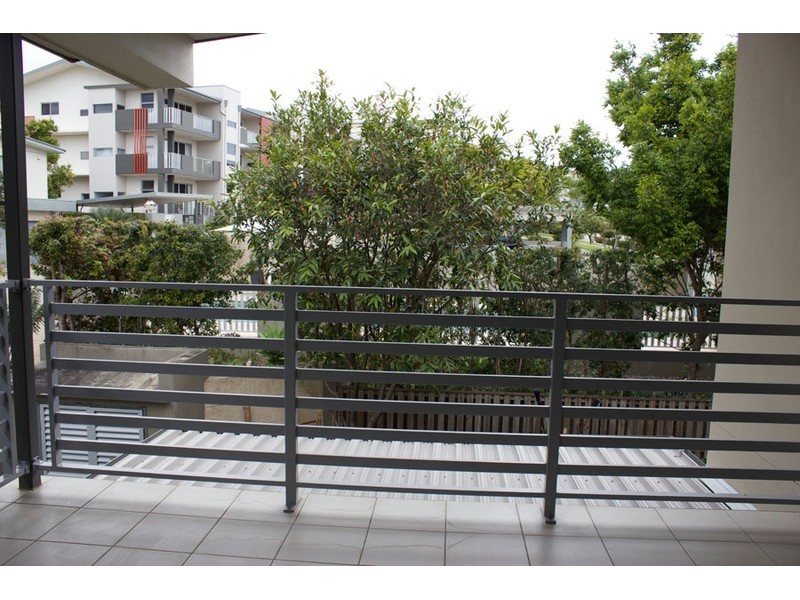 10/1 Boulton Drive, Nerang QLD 4211