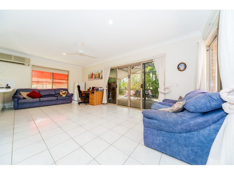 40 Latrobe Avenue, Helensvale QLD 4212