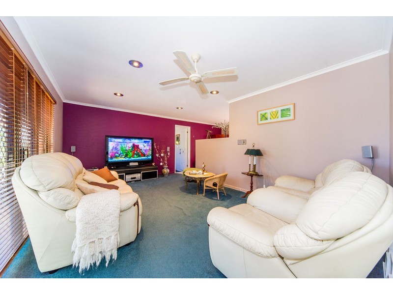 70 Parkes Drive, Helensvale QLD 4212