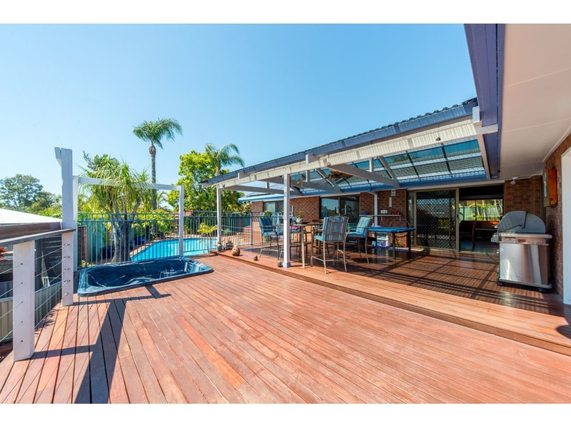 70 Parkes Drive, Helensvale QLD 4212