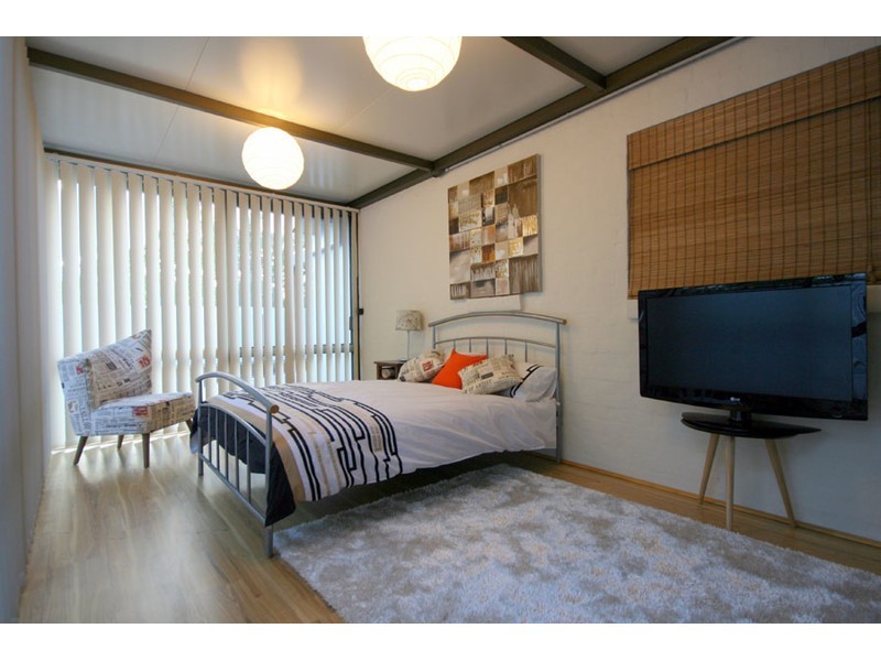 18 Wilmot Place, Helensvale QLD 4212