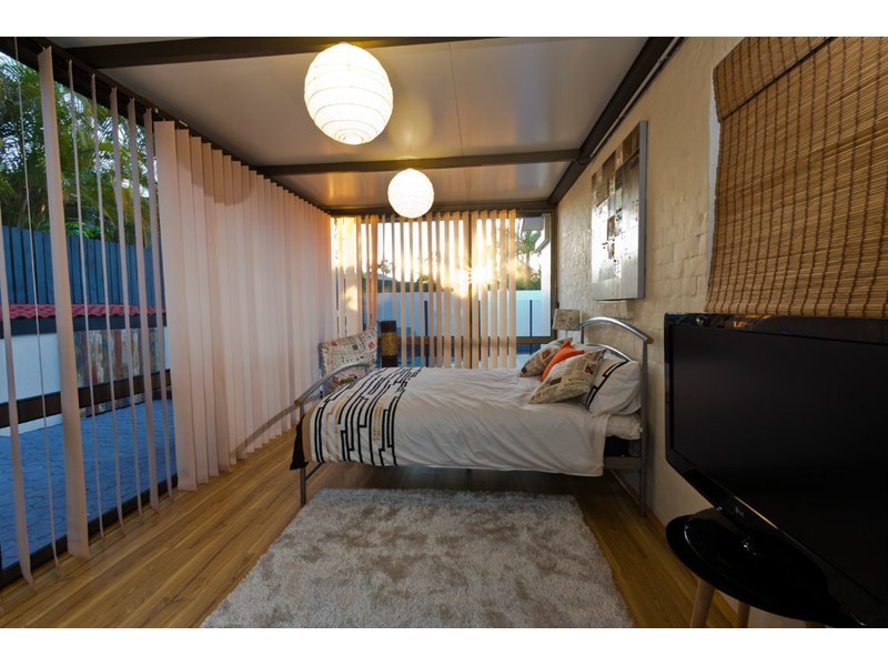 18 Wilmot Place, Helensvale QLD 4212