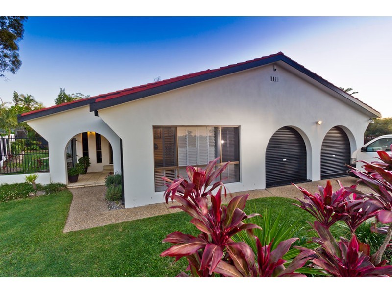 18 Wilmot Place, Helensvale QLD 4212