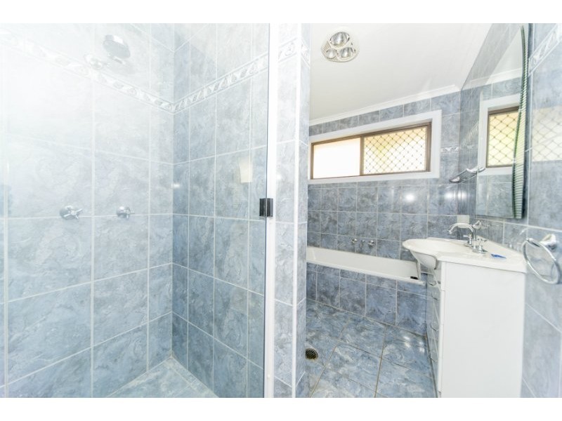 6 Tambo Court, Helensvale QLD 4212