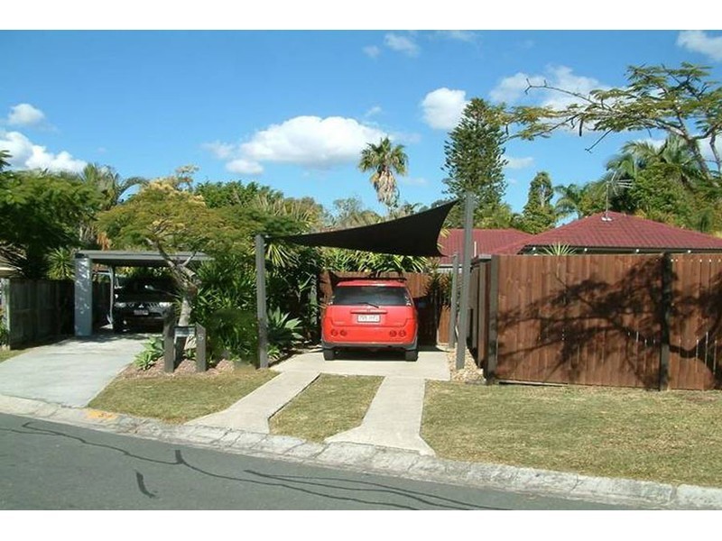 5 Lachlan Court, Helensvale QLD 4212