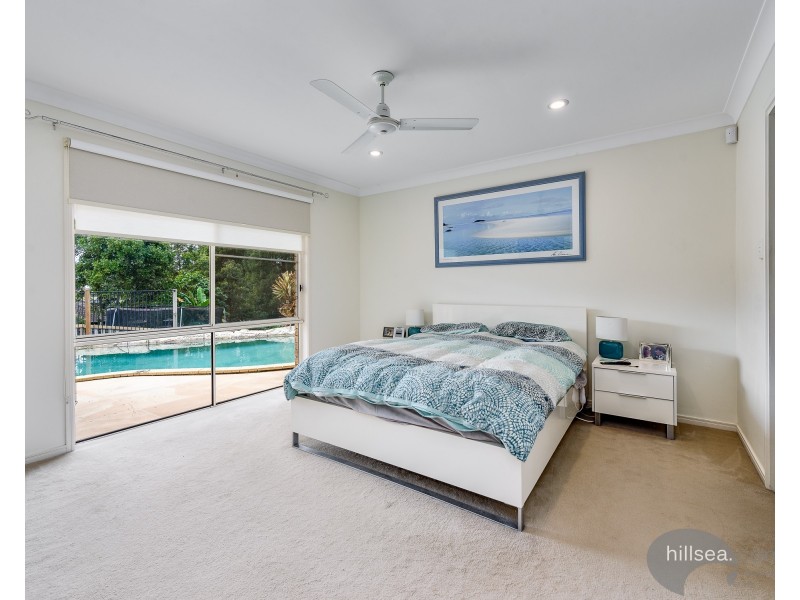 14 Finnin Crt, Maudsland QLD 4210