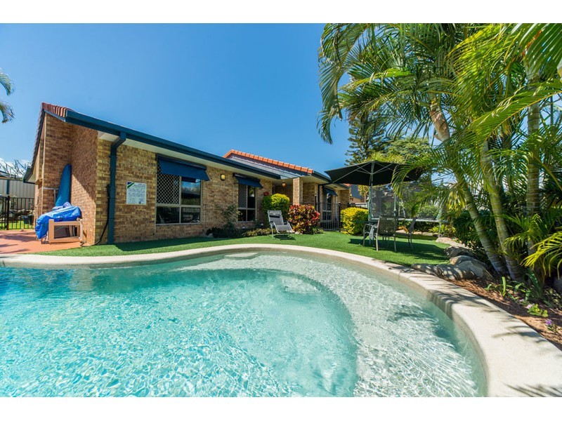17 Open Drive, Arundel QLD 4214