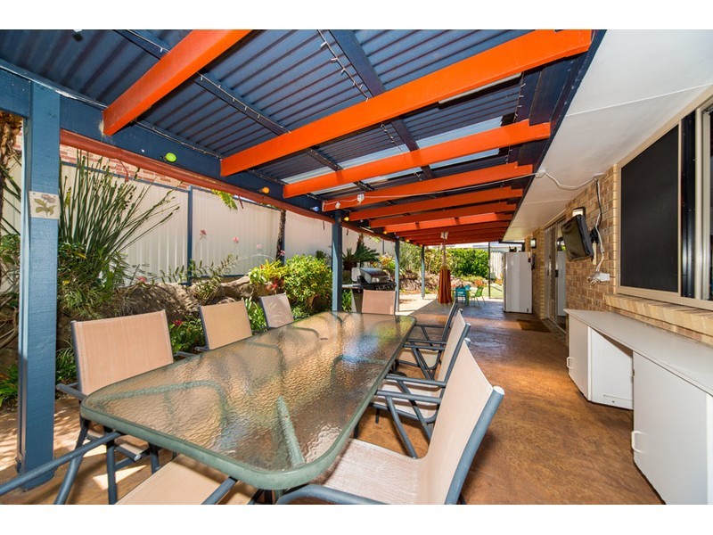 17 Open Drive, Arundel QLD 4214