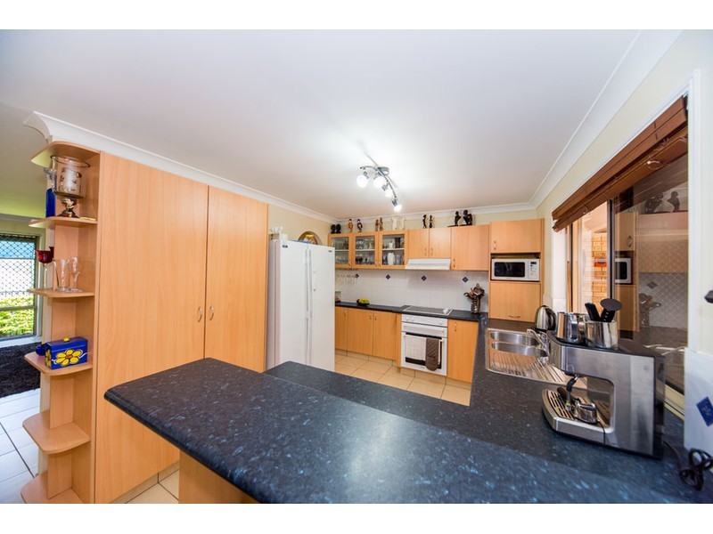 17 Open Drive, Arundel QLD 4214