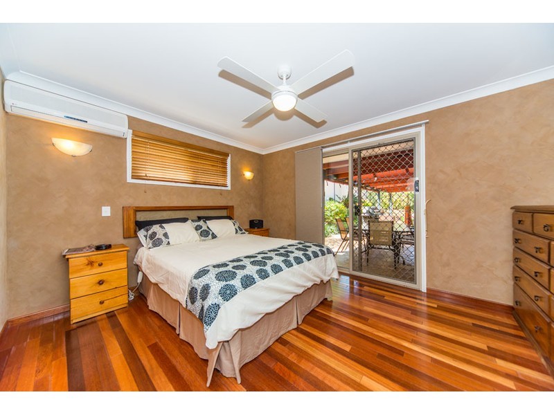 17 Open Drive, Arundel QLD 4214