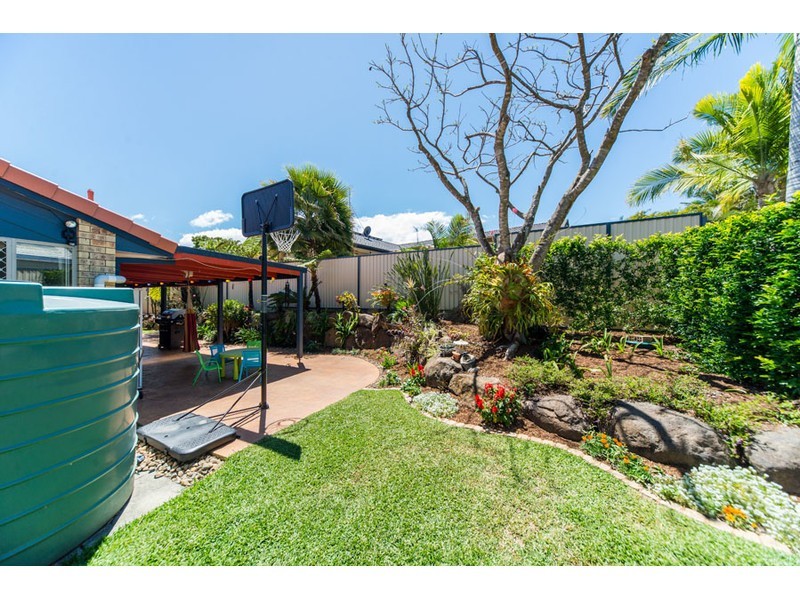 17 Open Drive, Arundel QLD 4214