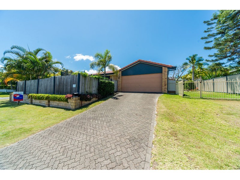 17 Open Drive, Arundel QLD 4214