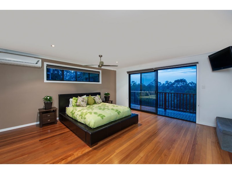 76 Tamworth Drive, Helensvale QLD 4212