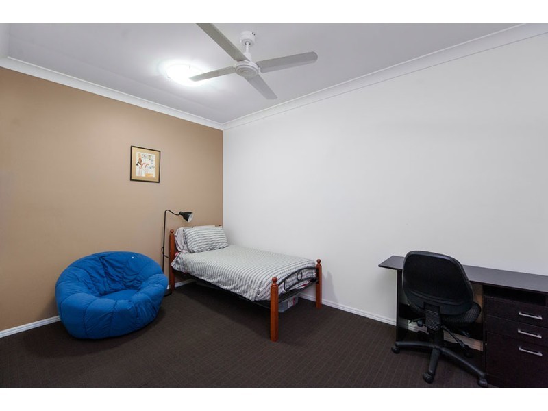 76 Tamworth Drive, Helensvale QLD 4212