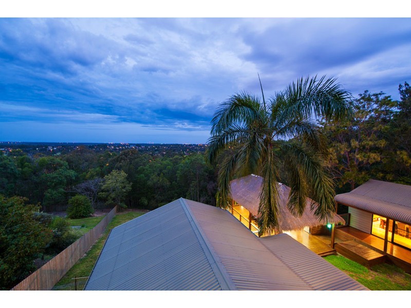 76 Tamworth Drive, Helensvale QLD 4212