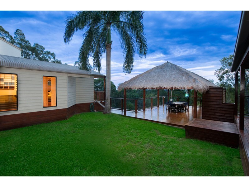 76 Tamworth Drive, Helensvale QLD 4212