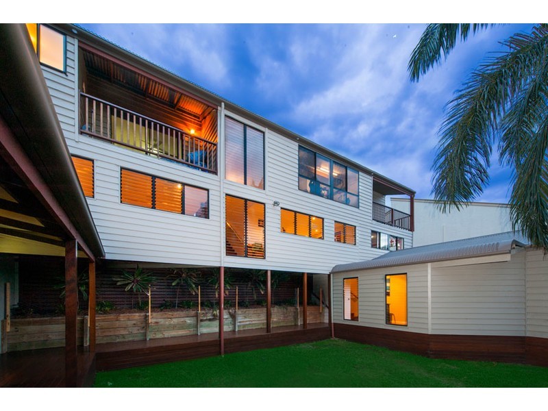 76 Tamworth Drive, Helensvale QLD 4212