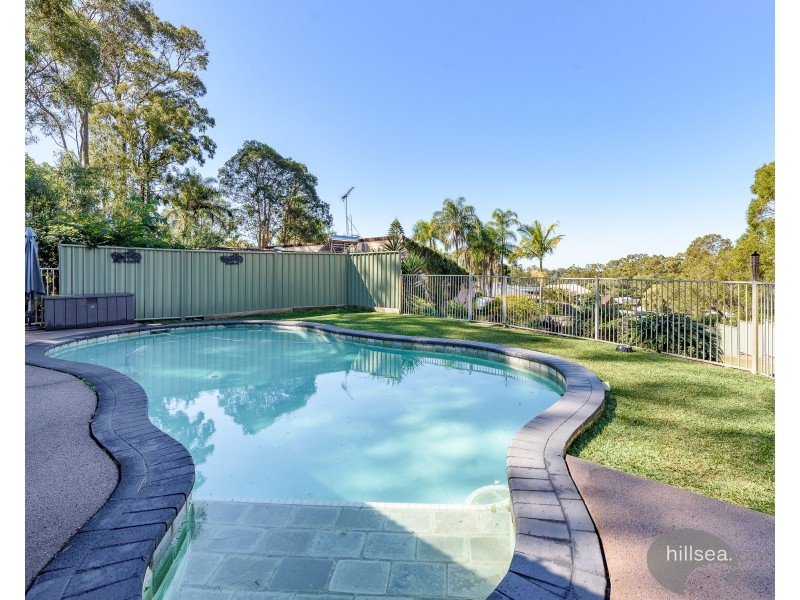 14 Nowra Crt, Helensvale QLD 4212