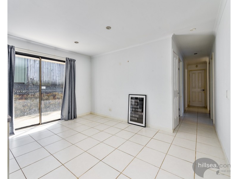 14 Nowra Crt, Helensvale QLD 4212