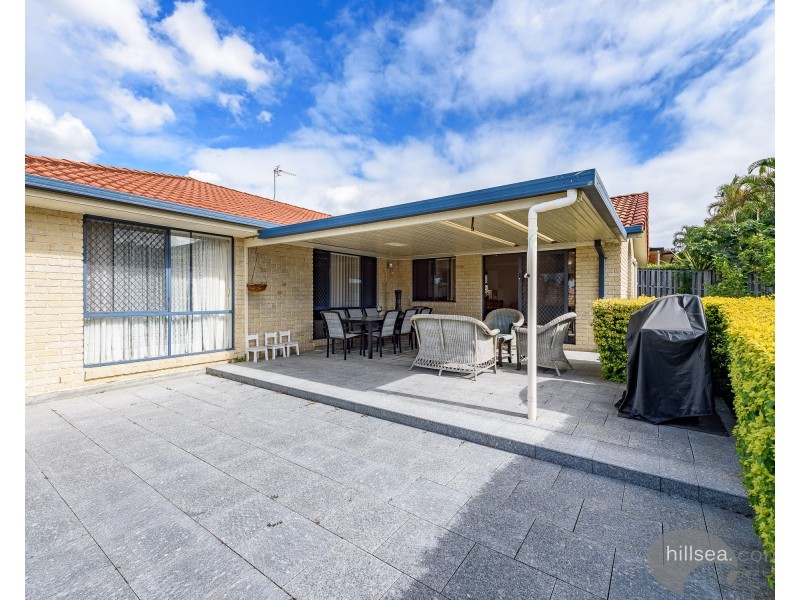 10 Palm Street, Pacific Pines QLD 4211