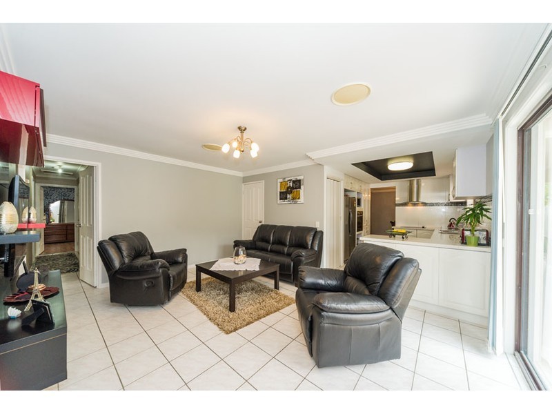 50 Latrobe Avenue, Helensvale QLD 4212