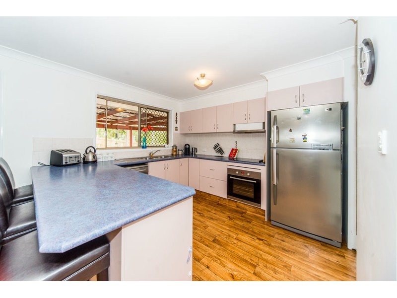 17 Tocumwal Court, Helensvale QLD 4212