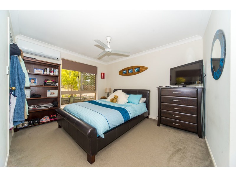 17 Tocumwal Court, Helensvale QLD 4212