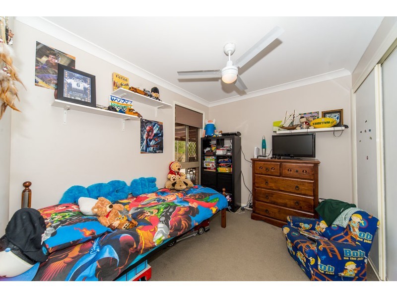 17 Tocumwal Court, Helensvale QLD 4212