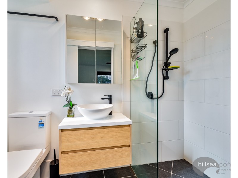1 Bexley Place, Helensvale QLD 4212