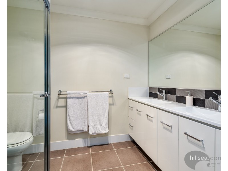 1/2 Lenton Street, Coomera QLD 4209