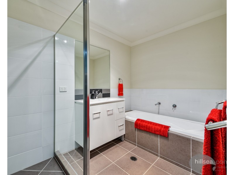 1/2 Lenton Street, Coomera QLD 4209