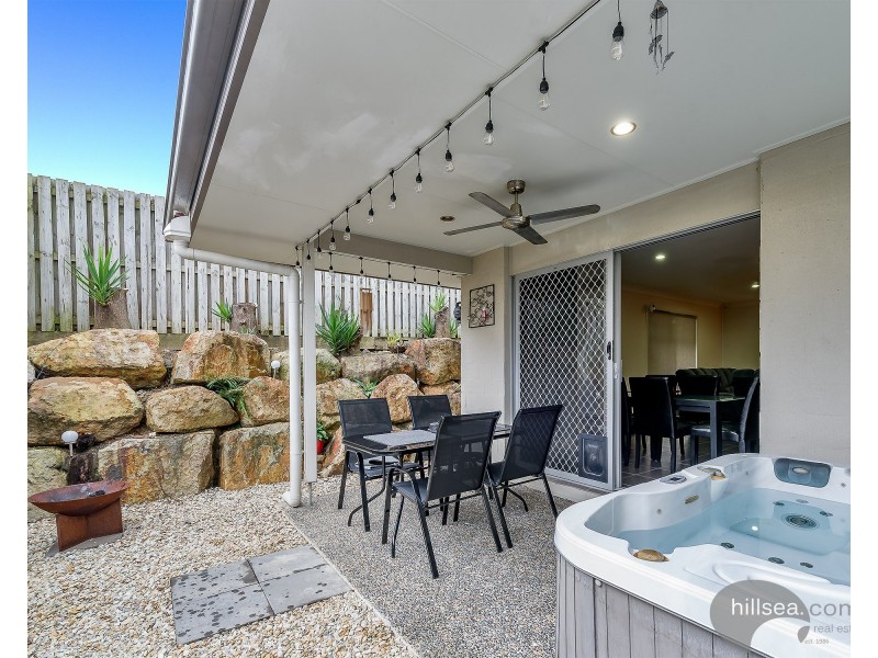 1/2 Lenton Street, Coomera QLD 4209