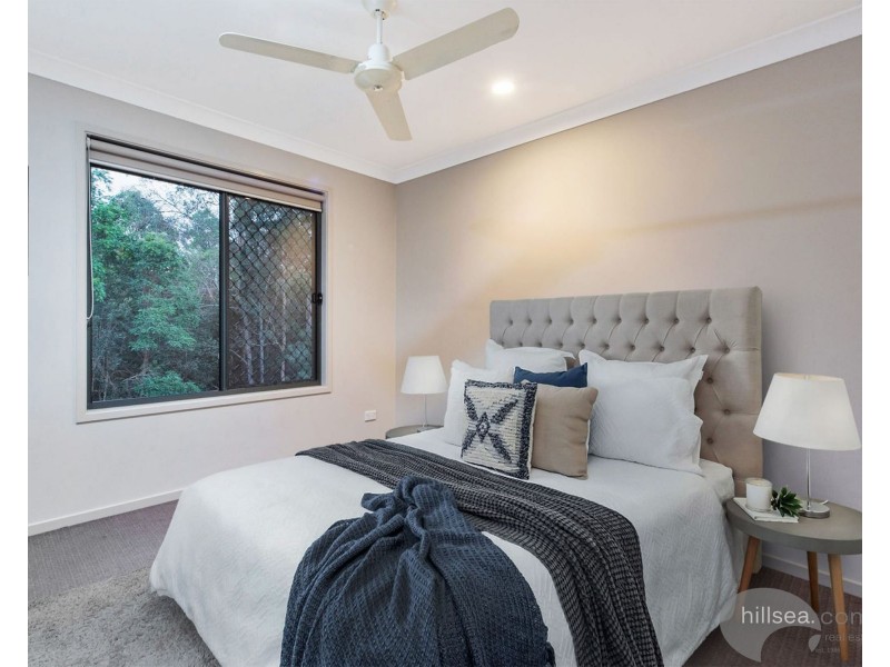 4 Murphys Lane, Oxenford QLD 4210