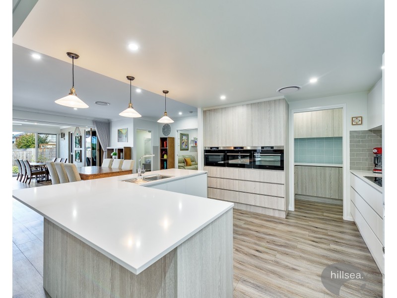 27 Grevillea Crescent, Maudsland QLD 4210