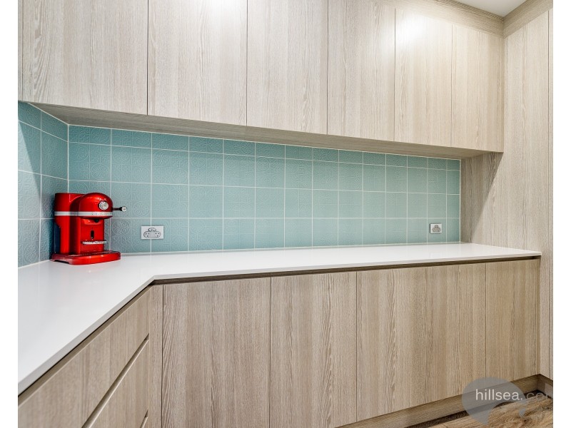 27 Grevillea Crescent, Maudsland QLD 4210