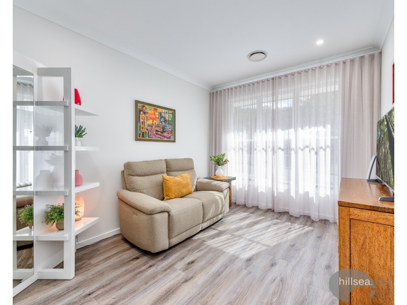 27 Grevillea Crescent, Maudsland QLD 4210