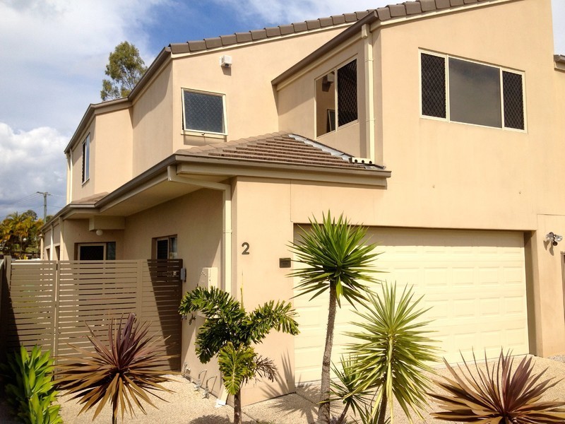 2/11 Lauren Grove, Upper Coomera QLD 4209