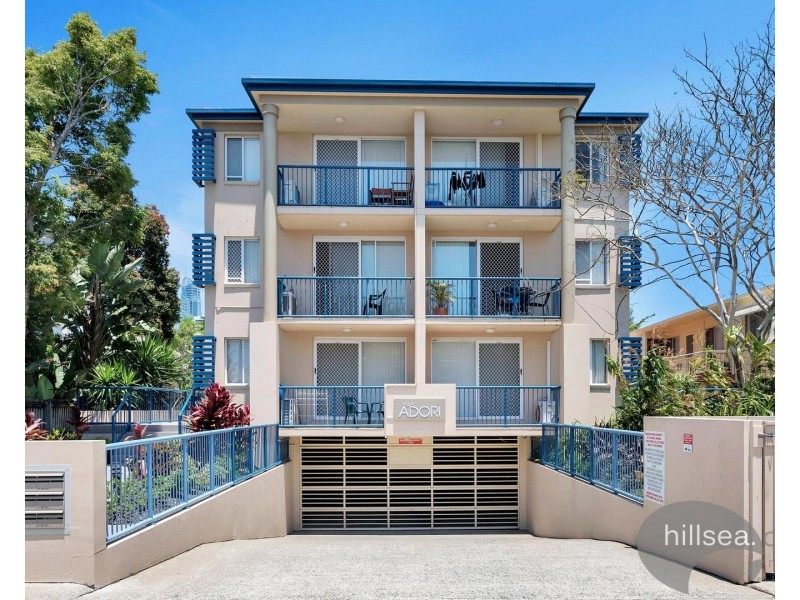 10/4 Adori Street, Chevron Island QLD 4217