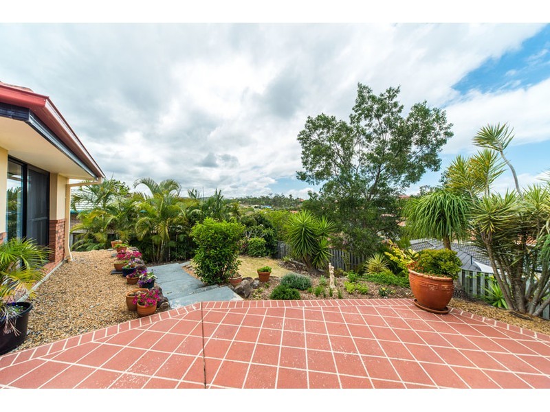 6 Cope Place, Pacific Pines QLD 4211