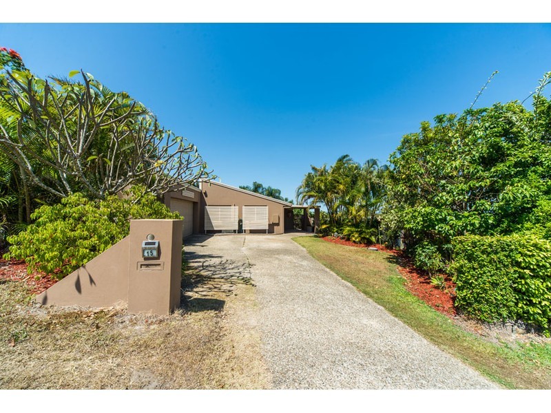 15 Tanunda Drive, Helensvale QLD 4212