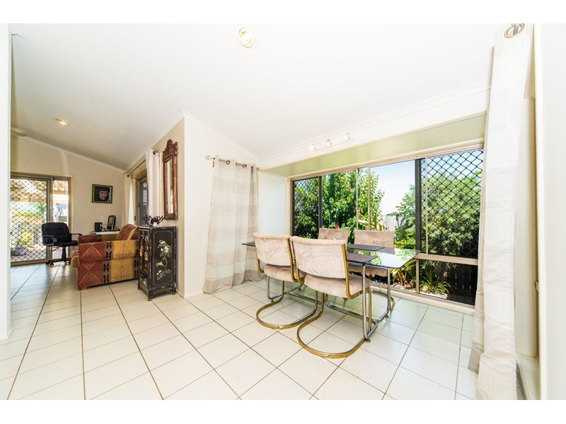 15 Tanunda Drive, Helensvale QLD 4212