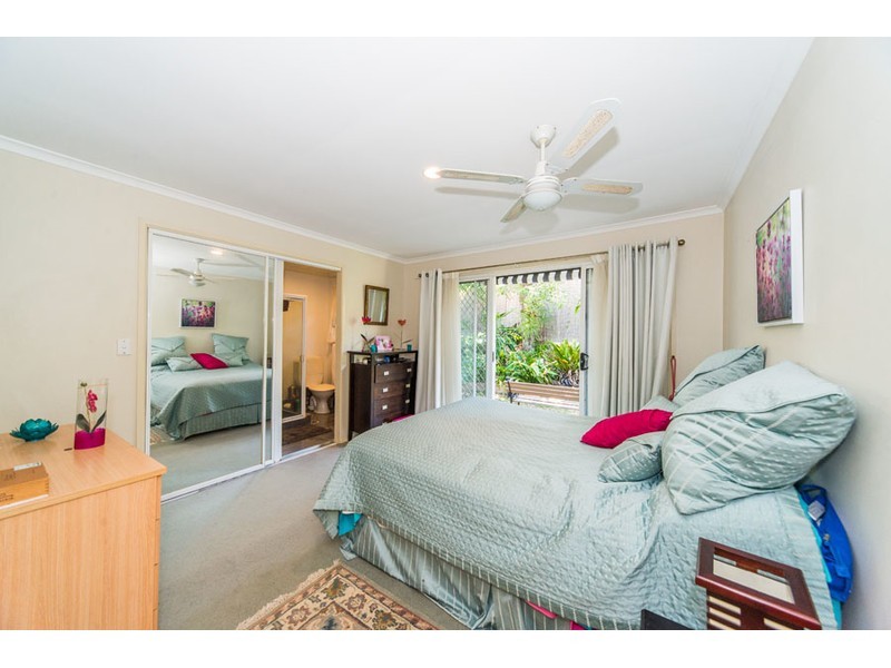 15 Tanunda Drive, Helensvale QLD 4212