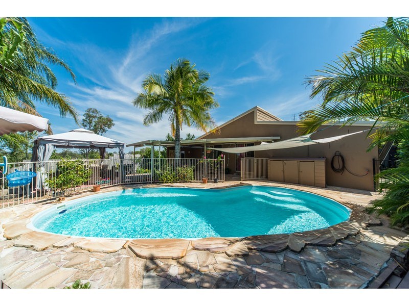 15 Tanunda Drive, Helensvale QLD 4212